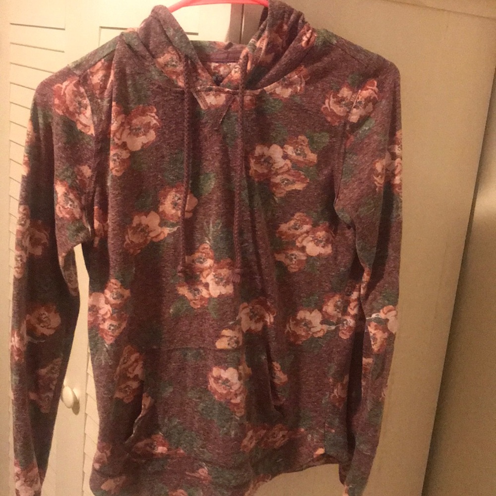 Floral pullover